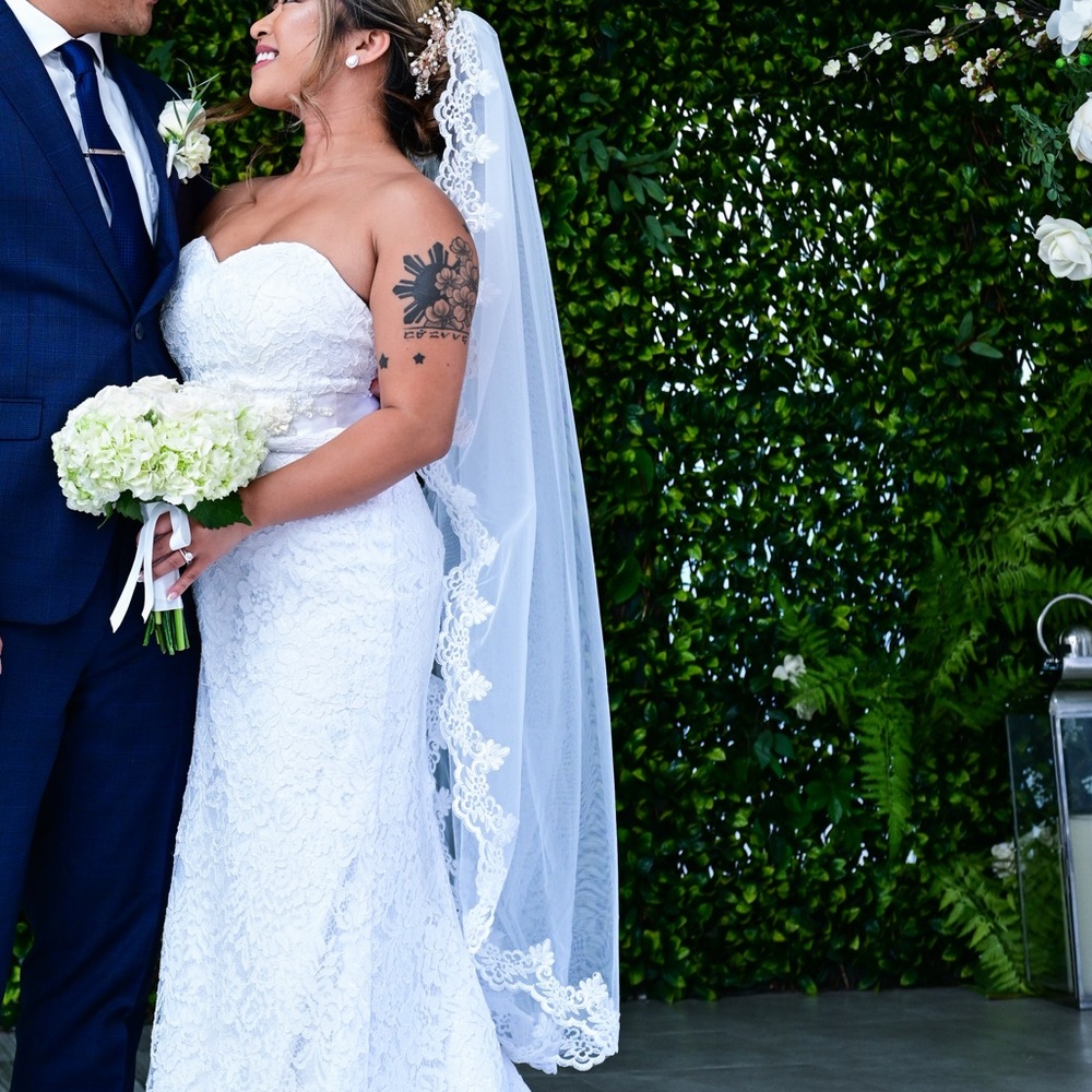 Vintage lace wedding veil